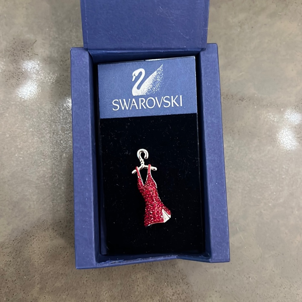 Swarovski red crystal dress brooch